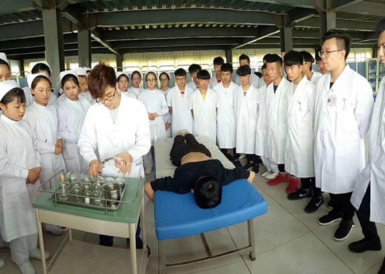 ʯ���f��ʹ�oʿ�WУ�R���t�W3+3��