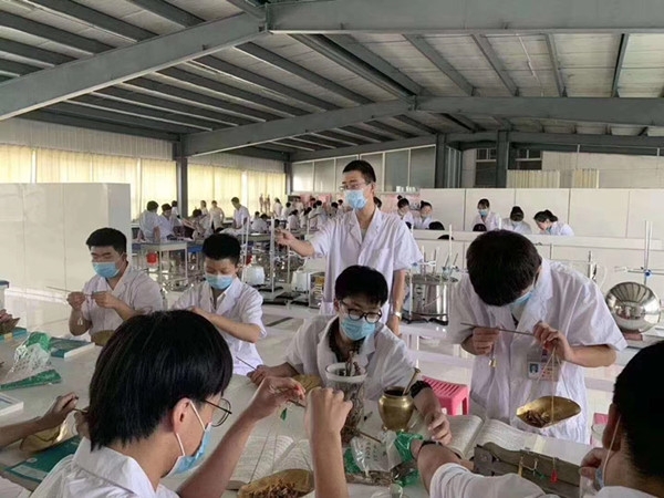 ʯ���f��ʹ�oʿ�WУ��ˎ�W3+3��